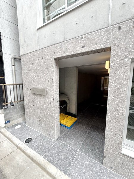 板橋区仲町の賃貸マンションのエントランス