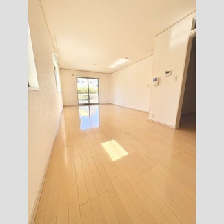 【居間・リビング】 | 丸根町2丁目戸建