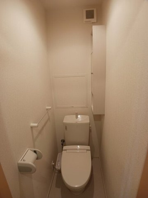 【トイレ】 | ＮＭＯＮ・ⅡＨ | 落ち着いた色調のトイレです