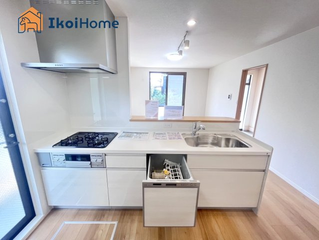 神戸市西区天が岡　中古戸建のキッチン|●年中無休：当日予約可●食洗器付きのキッチンになります。食器洗いの作業が楽になり非常に便利です。