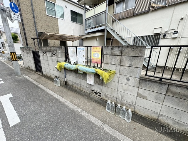 フジハイツのエントランス|ゴミ置き場☆彡
