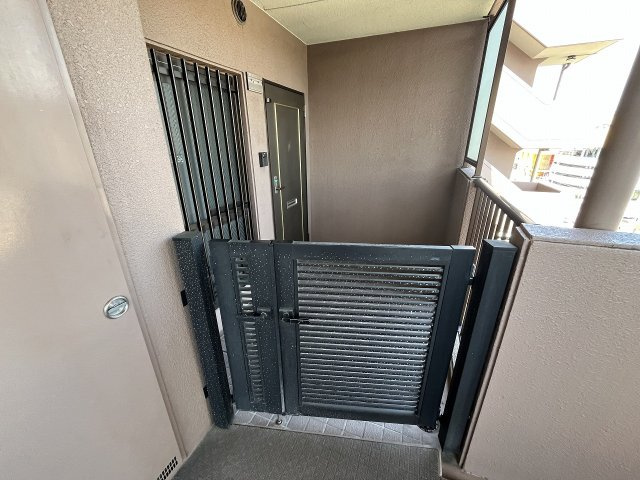 宝マンションサザンスクエア壱番館のその他共用部分|アルコーブ付の玄関でプライバシーが確保されます！