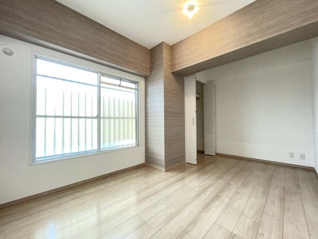 藤和ライブタウン伏見桃山の洋室