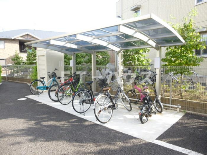 グランシャリオのその他共用部分|屋根付き駐輪場