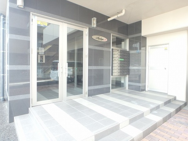 熊本市中央区大江６丁目の賃貸マンションのエントランス