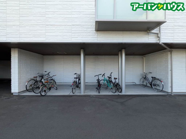 シャーメゾン上中野のその他共用部分