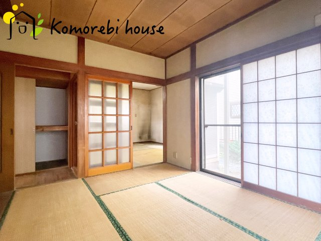 上尾市平塚　中古戸建の和室|柔らかい畳が心地よい和室