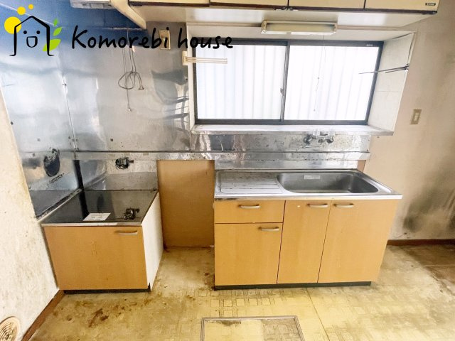 上尾市平塚　中古戸建のキッチン|きれいなキッチンです