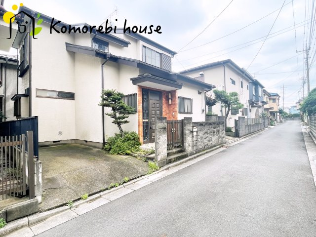 上尾市平塚　中古戸建の前面道路含む現地写真|前面道路含む現地写真です