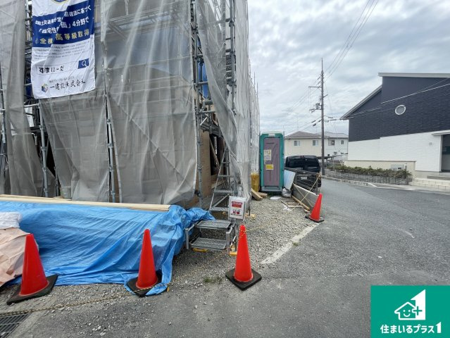 大津市真野　第4期　新築一戸建ての外観|周辺は落ち着いた街並みの住宅地！子育てがしやすい住環境です！まだ未完成ですが、現地でしかわからない事もございます。是非一度ご覧ください。