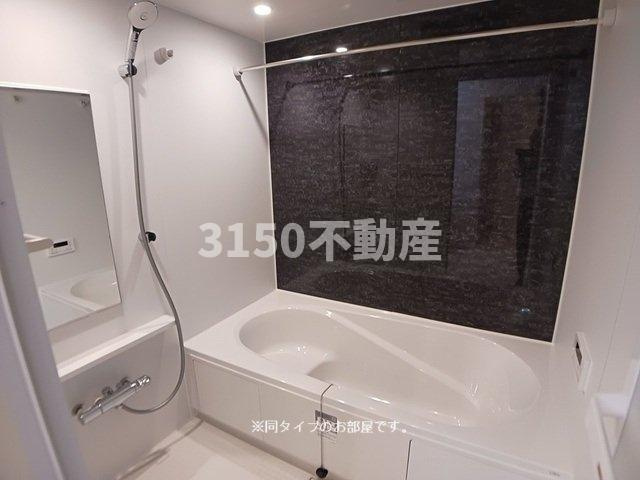 ジュピターⅢの浴室|落ち着いた空間のお風呂です
