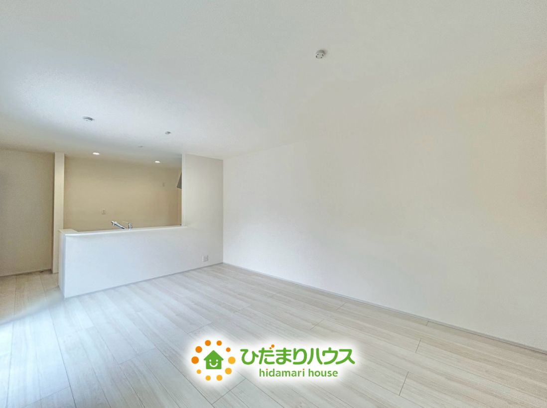 幸手市中第2　新築一戸建て　01　リーブルガーデンの居間・リビング