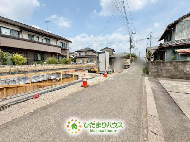 幸手市中第2　新築一戸建て　01　リーブルガーデンの前面道路含む現地写真|2026/07/16　撮影