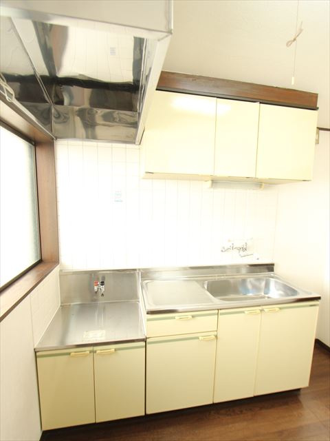 練馬区東大泉２丁目のアパートのキッチン