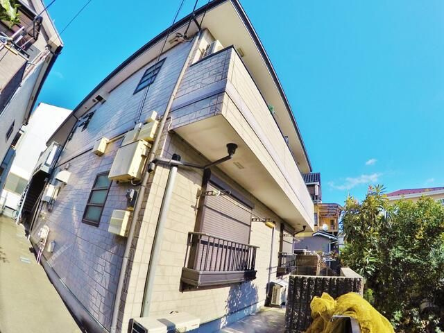 大和市西鶴間１丁目のアパートの外観
