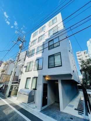 【外観】 | La Douceur練馬 | 鉄筋コンクリート造のがっちりとした建物。
