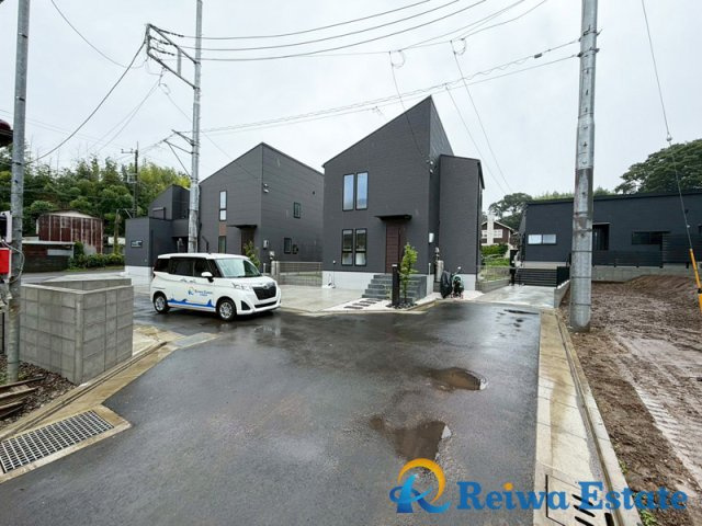 売地　茅ヶ崎市堤の前面道路含む現地写真