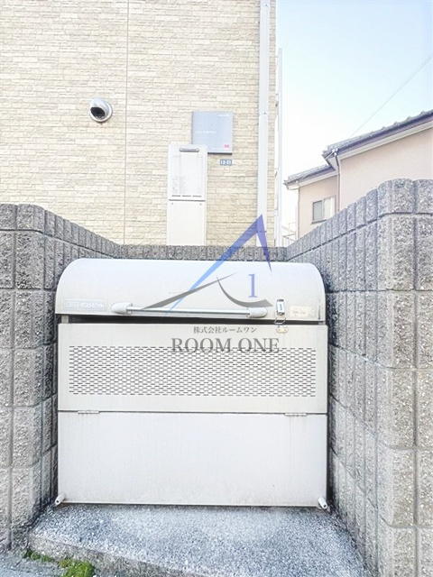 リブリ・三ツ沢フラッツのその他共用部分|敷地内ごみ置き場です。