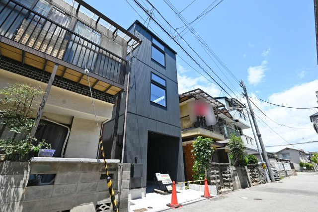 西宮市上田中町新築一戸建て│2LDK＋駐車1台可の外観|落ち着いた雰囲気の住宅街に位置しており、静かで暮らしやすい住環境が魅力です。