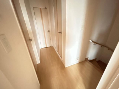 【内装】 | アイリス | 廊下