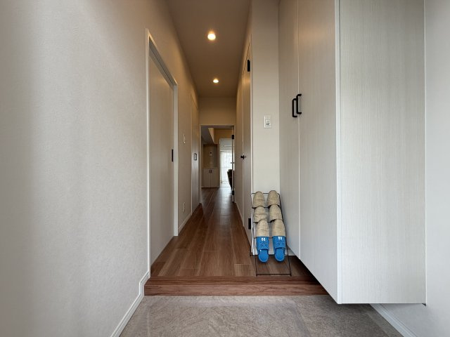 平針西住宅2号棟の玄関