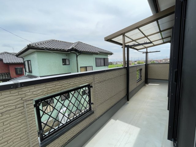 東金市菱沼中古戸建のバルコニー