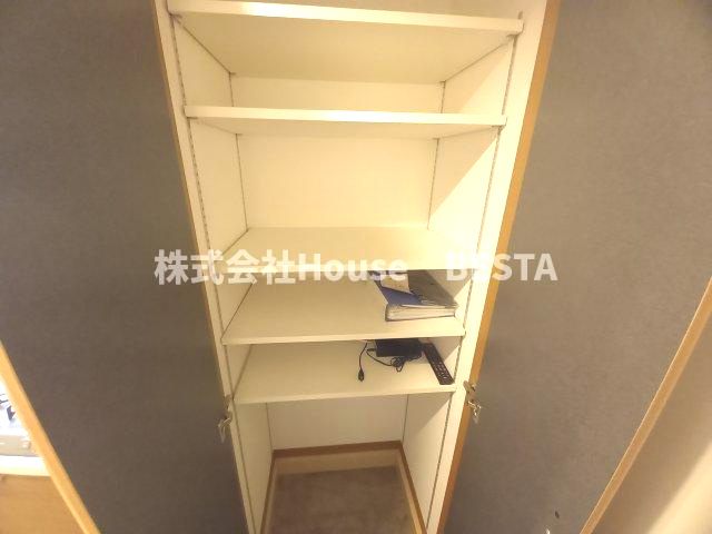 Viano神戸上筒井通Eastの収納