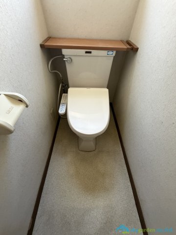 平塚市南金目　中古戸建のトイレ