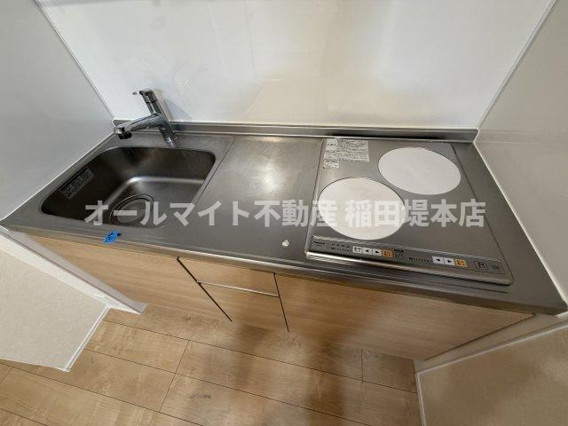 川崎市多摩区宿河原７丁目のアパートのキッチン