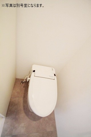 CRASTINE筥松(クラスティーネ筥松)のトイレ|清潔感のあるトイレです。