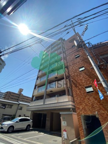 クレセント美野島の外観