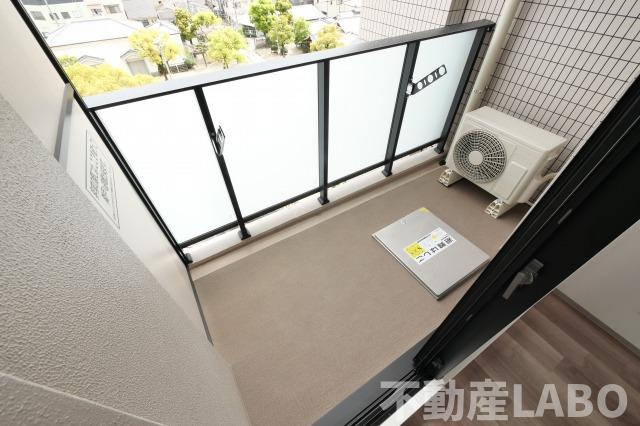 弁天町プライマリーワンのバルコニー