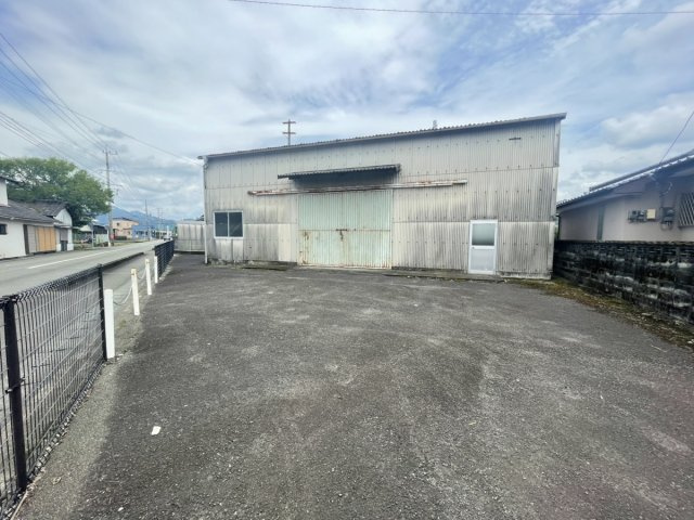 本野町956-1倉庫の外観