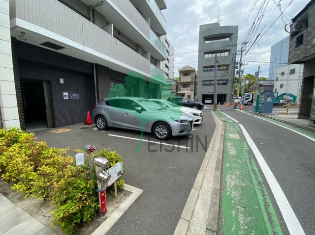 Legend大学通り(レジェンド大学通り)の駐車場