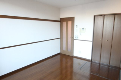【洋室】 | セシーズイシイ18 | ※同建物ほかのお部屋の写真です。