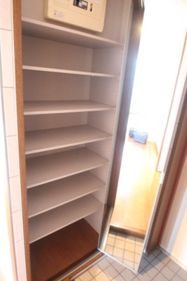 【収納】 | セシーズイシイ18 | ※同建物ほかのお部屋の写真です。