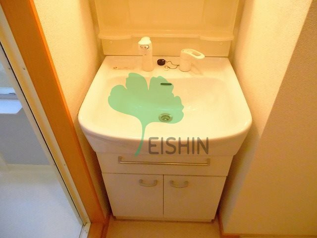 ホークシティ駅南の洗面所|シンプルで使いやすい洗面台です！