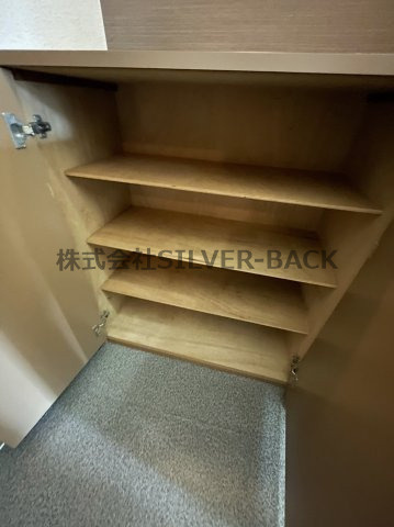 大正メゾンの収納