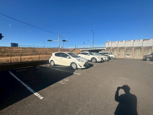 IMASA・MORUGEN壱番館の駐車場