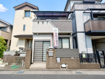 【外観】 | 大桝町、中古戸建て | 【現地写真】
大枡公園目の前の閑静な住宅街です♪
前道も広く住環境良好です！
