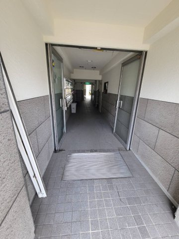 コーポモリグチのエントランス