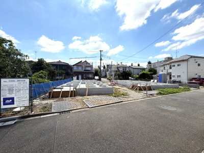 【外観】 | 【仲介手数料１００万円ＯＦＦ！】■和泉多摩川駅３分■狛江１０分■性能評価６項目で最高評価■ＺＥＨ水準 | 諸費用１００万円ＯＦＦ！
決算キャンペーン！
家計応援サービスの限界に挑戦中！
■和泉多摩川駅３分
■狛江駅１０分
■耐震性など６項目で最高評価
■ＺＥＨ水準
■省エネラベル
■モデルハウス見学可