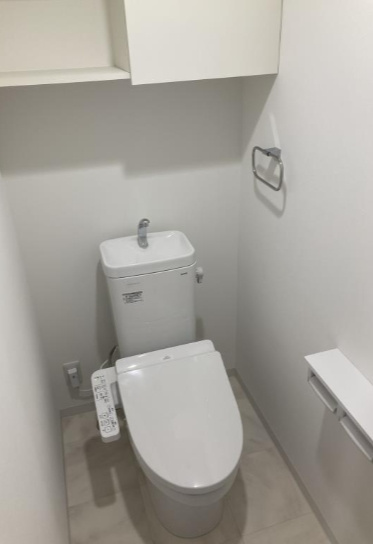 メゾンドリエール博多のトイレ|清潔感のあるトイレです。