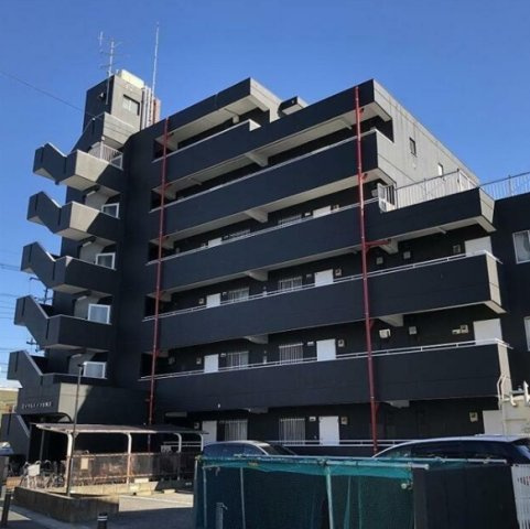 ロイヤルハイツ吉岡B