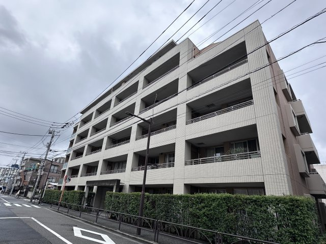 ヒルズ金町の外観