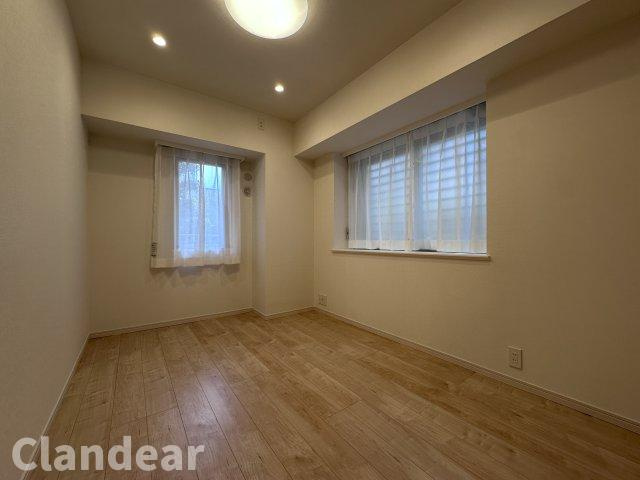 ヒルズ金町の洋室|ドキドキの新生活も、安心してスタート。ぴったりの住まいを見つけませんか？クランディアが一緒に住まい選びをサポートします‼　まずは、お気軽にお問合せください　＃クランディア