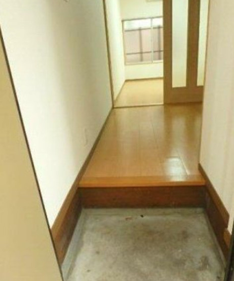 コーポ豊田の玄関