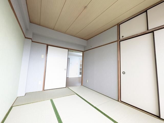 川崎市麻生区千代ケ丘８丁目の賃貸マンションの寝室