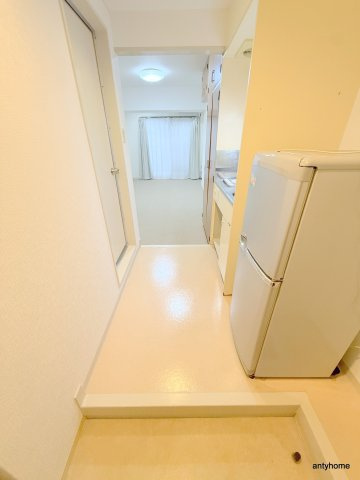 ノイメゾン堀江　仲介手数料無料の玄関
