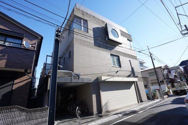 コートルピナスの外観